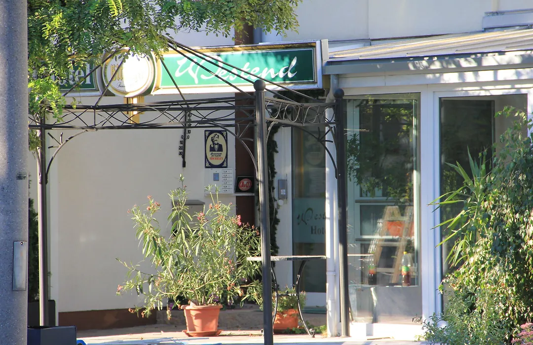 Hotel Westend-1